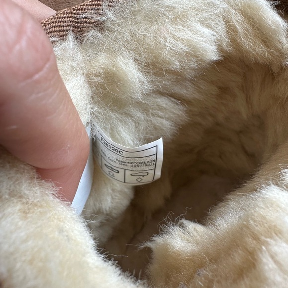 UGG Classic Mini II Boots - Picture 8 of 14